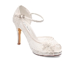 Lola Bridal shoe1