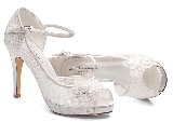 Lola Bridal shoe2