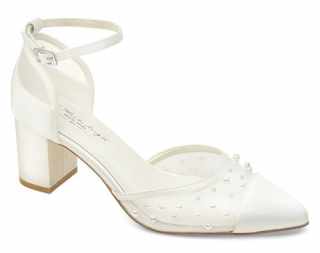 Pearl Bridal shoe #1