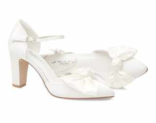 SALE - Olivia Brautschuh #2 SALE - Olivia Brautschuh #2